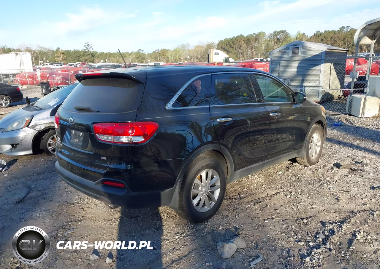 2017 Kia Sorento 2.4L L VIN:5XYPG4A32HG271710 - 4