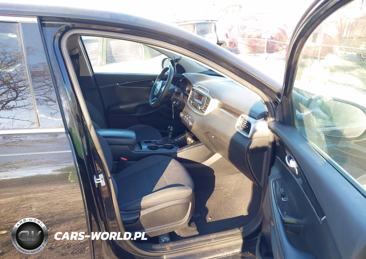 2017 Kia Sorento 2.4L L VIN:5XYPG4A32HG271710 - 5