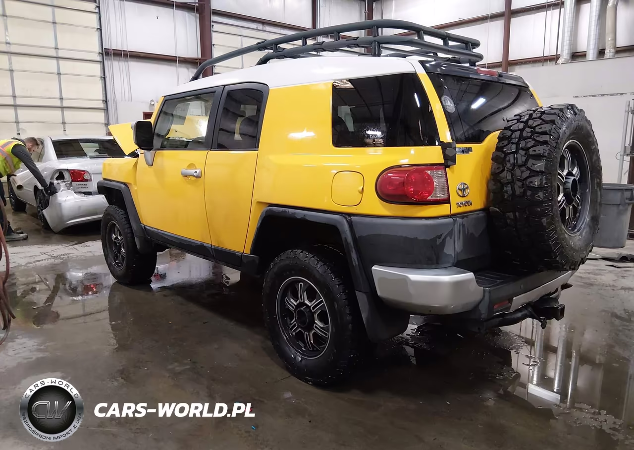 2007 Toyota Fj Cruiser VIN:JTEBU11F270064908 - 3