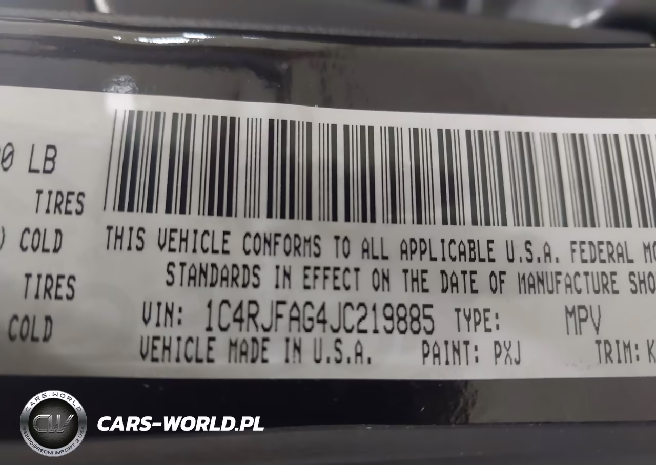 2018 Jeep Grand Cherokee Altitude 4X4 VIN:1C4RJFAG4JC219885 - 9