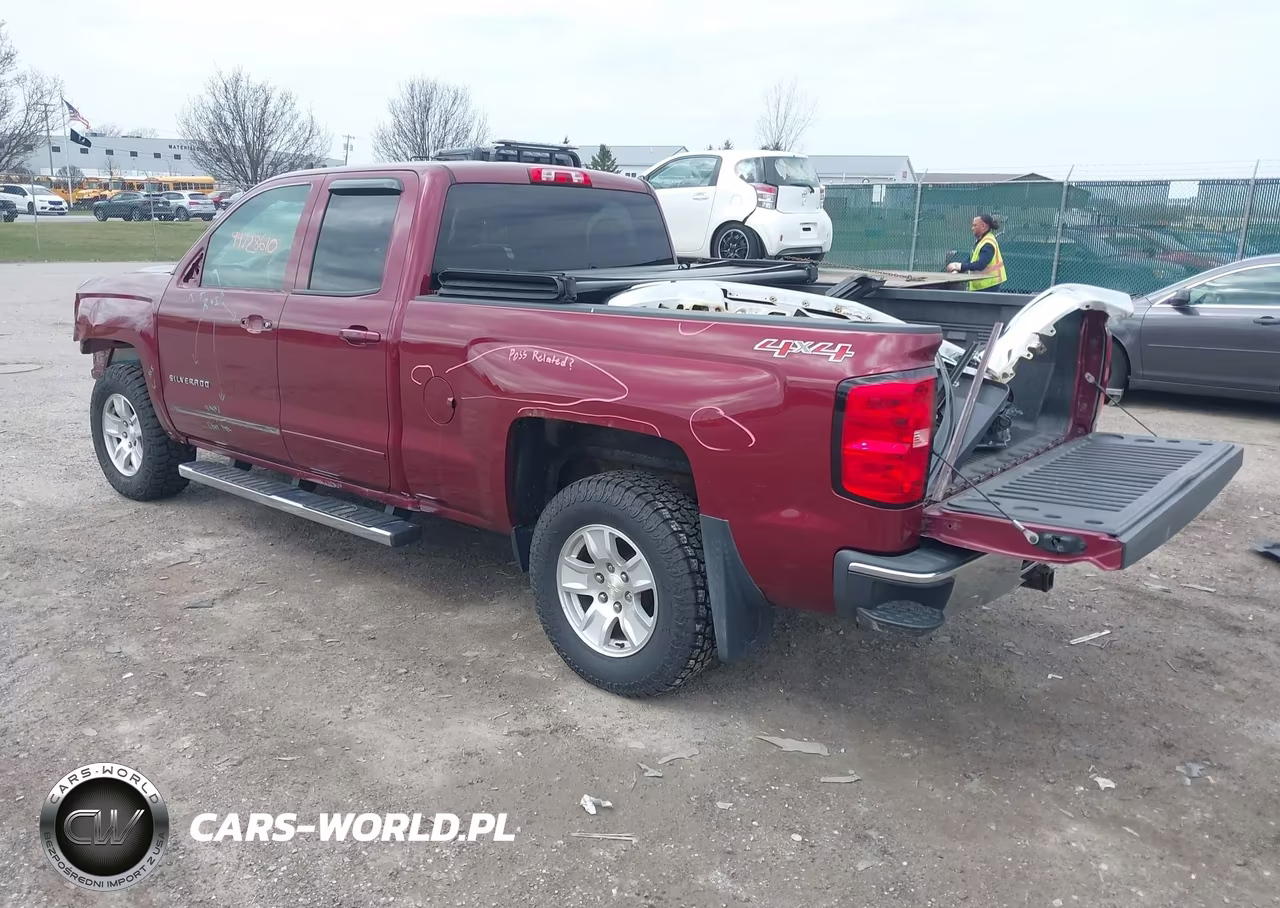 2015 Chevrolet Silverado 1500 1Lt VIN:1GCVKREC6FZ389769 - 3