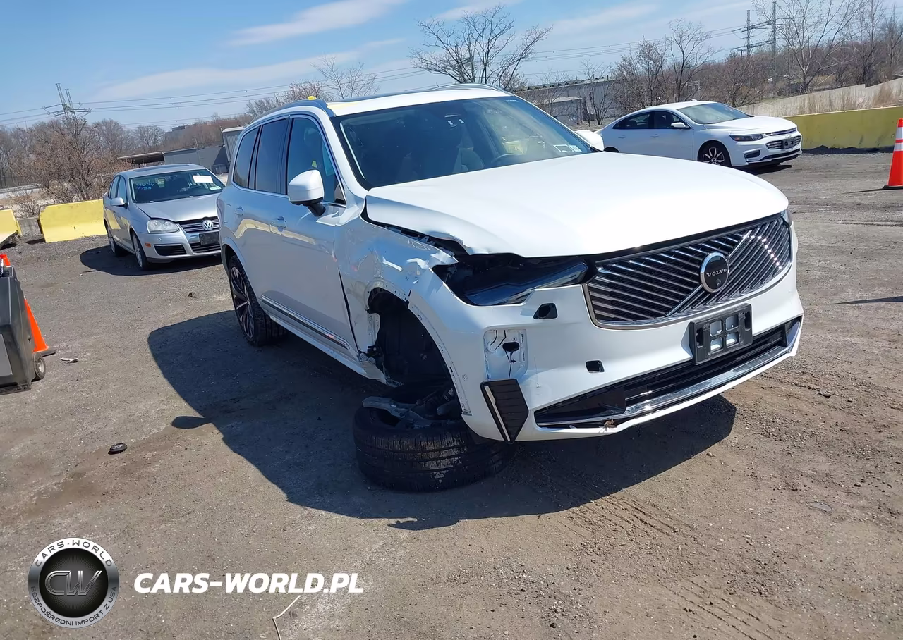 2025 Volvo Xc90 B5 Plus 7-Seater