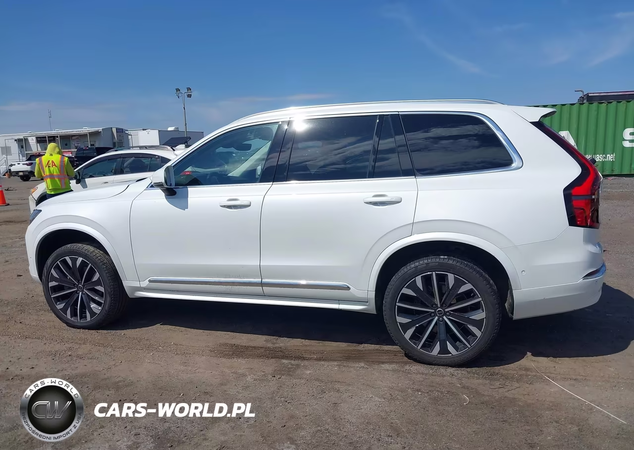 2025 Volvo Xc90 B5 Plus 7-Seater VIN:YV4M12PB9S1352666 - 14