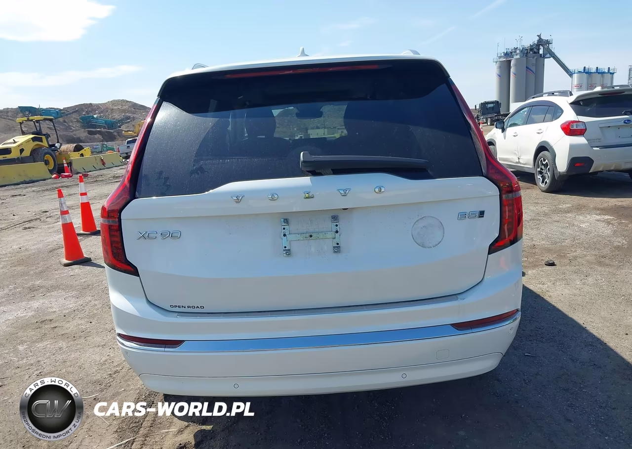 2025 Volvo Xc90 B5 Plus 7-Seater VIN:YV4M12PB9S1352666 - 16