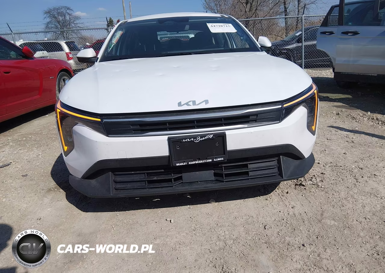 2025 Kia K4 Lx VIN:3KPFT4DE8SE083122 - 12