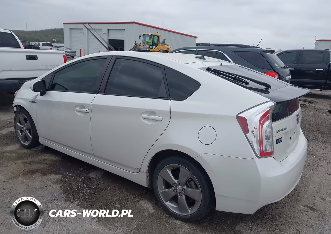 2013 Toyota Prius Three Se VIN:JTDKN3DU9D5612862 - 3