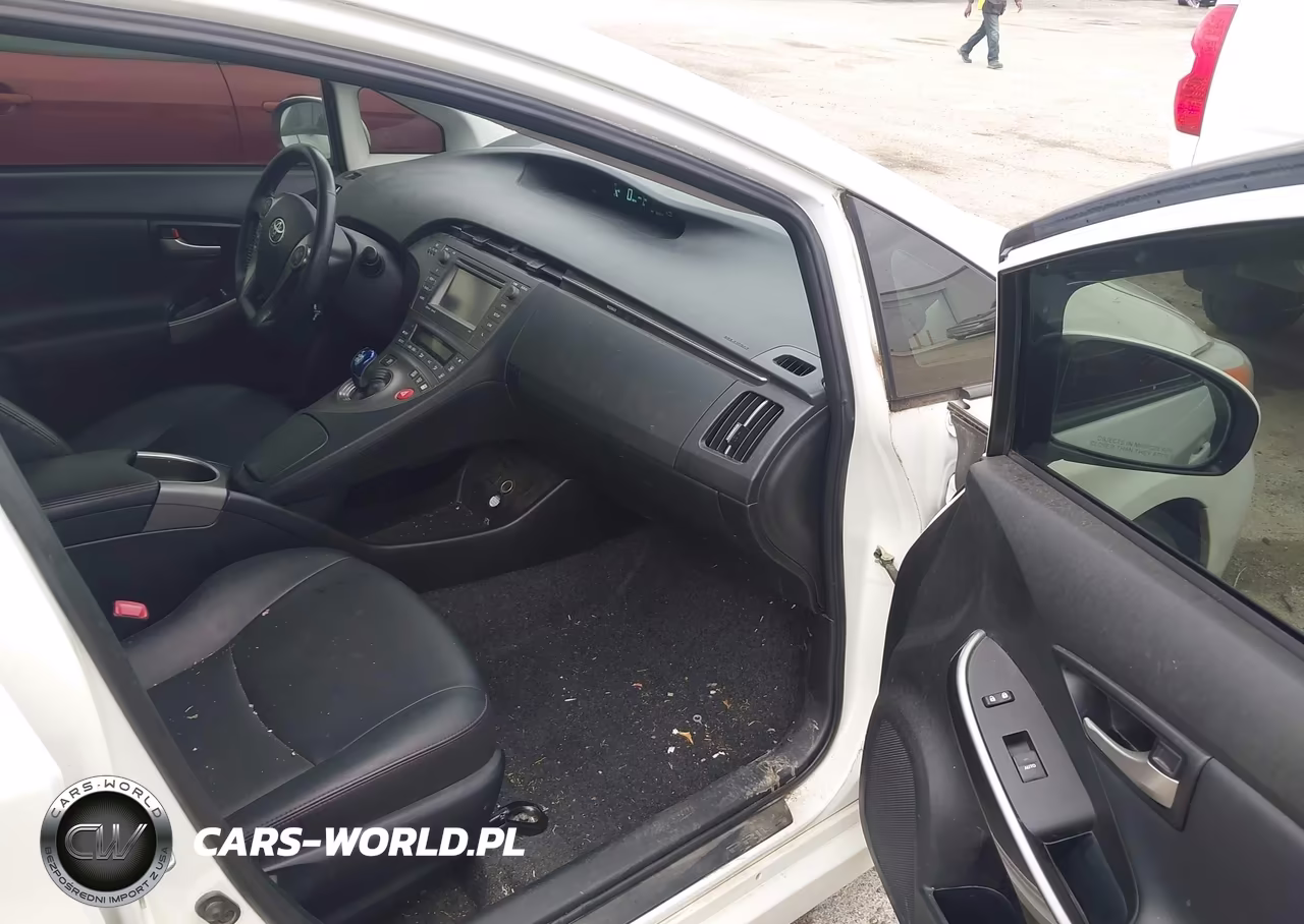 2013 Toyota Prius Three Se VIN:JTDKN3DU9D5612862 - 5