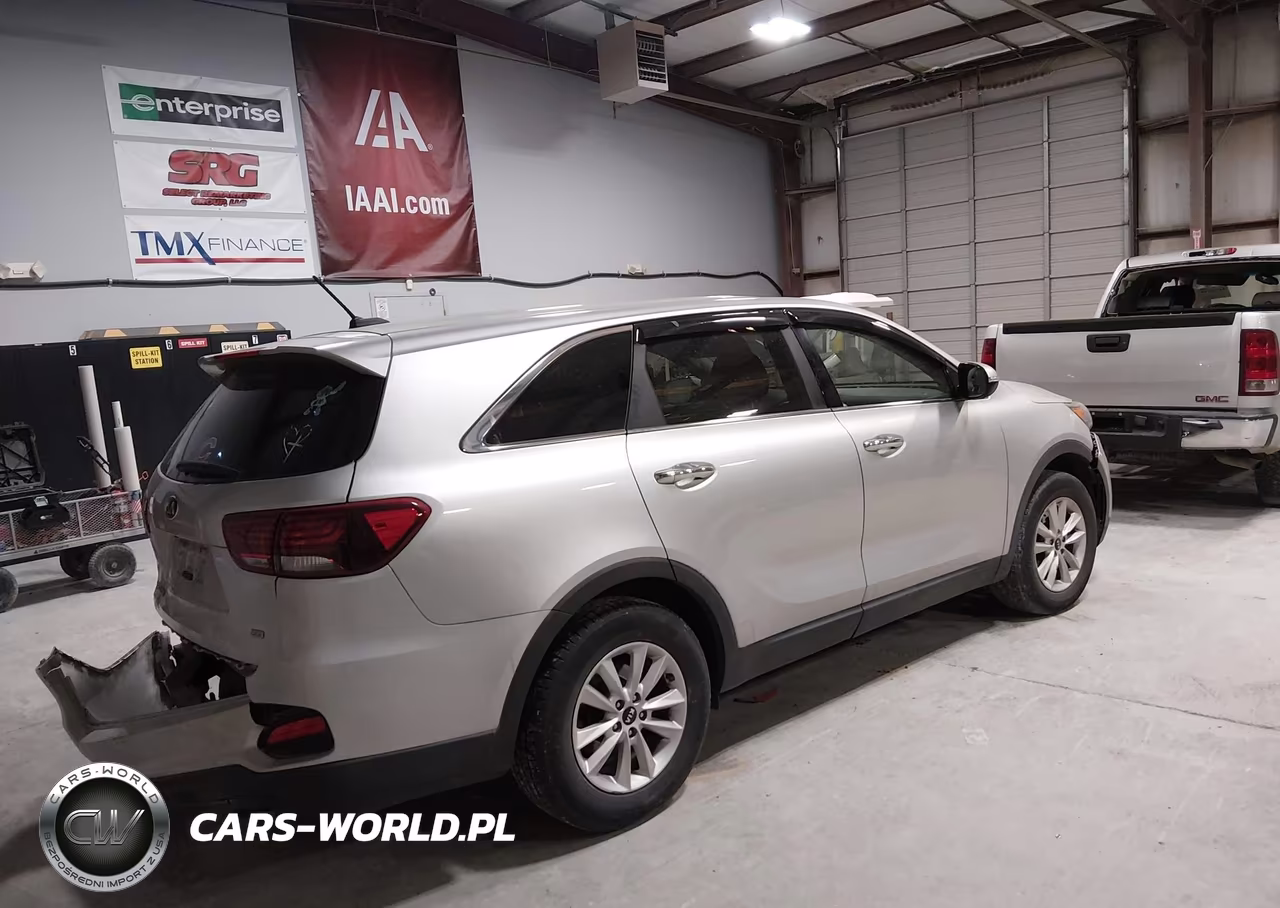 2019 Kia Sorento 2.4L L VIN:5XYPG4A33KG593246 - 4