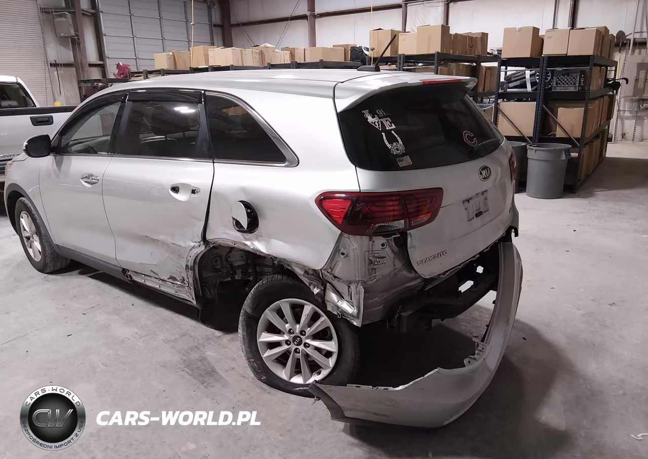 2019 Kia Sorento 2.4L L VIN:5XYPG4A33KG593246 - 6