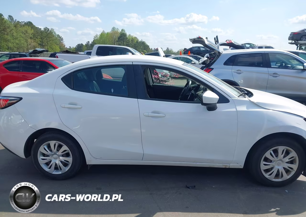 2019 Toyota Yaris L VIN:3MYDLBYV8KY519568 - 14