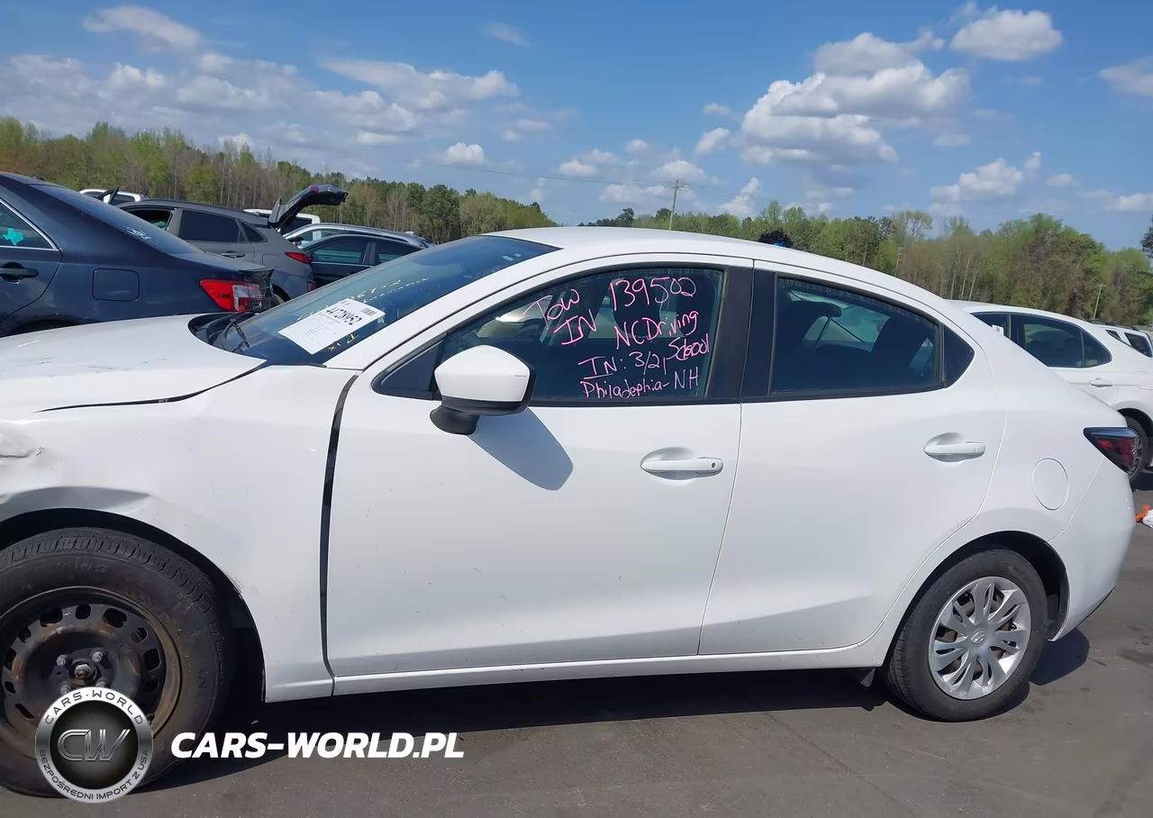2019 Toyota Yaris L VIN:3MYDLBYV8KY519568 - 15