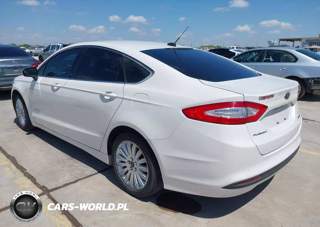 2015 Ford Fusion Hybrid Se VIN:3FA6P0LU9FR170697 - 3