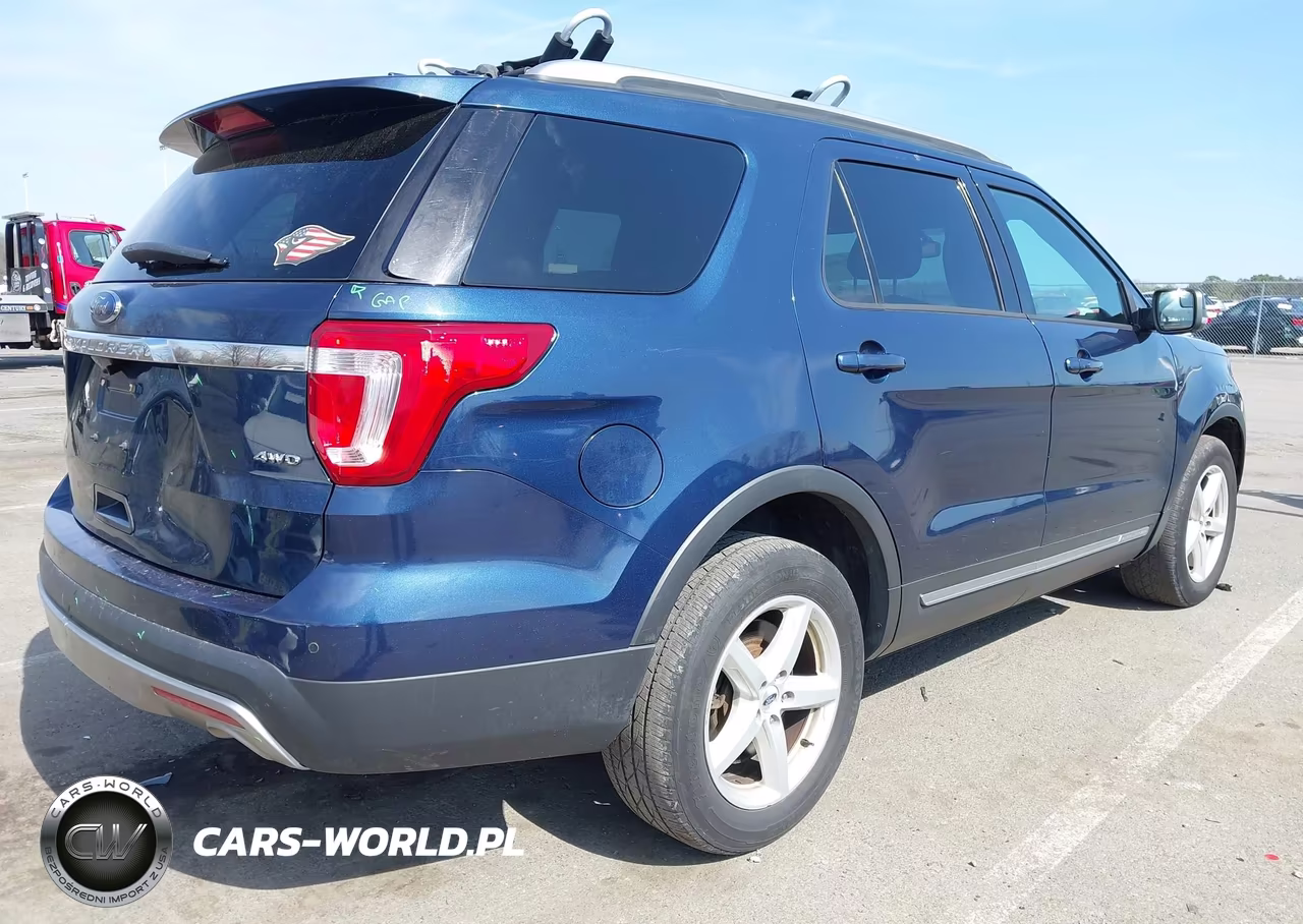 2017 Ford Explorer Xlt VIN:1FM5K8D84HGD33492 - 4