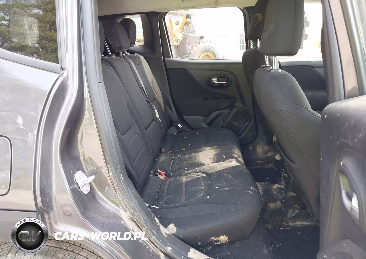 2021 Jeep Renegade Latitude 4X4 VIN:ZACNJDBB3MPN14494 - 8