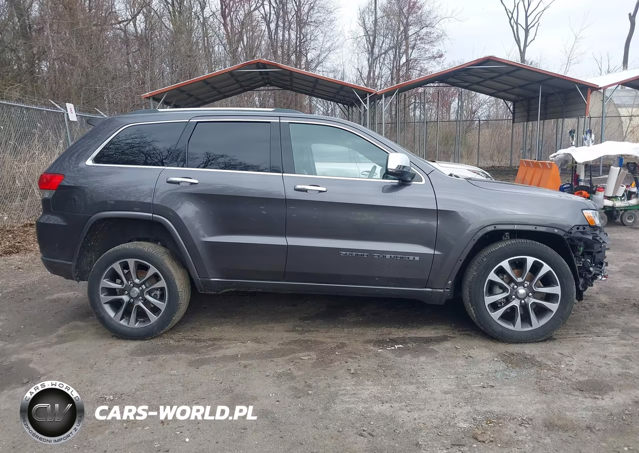 2018 Jeep Grand Cherokee Overland 4X4 VIN:1C4RJFCG9JC356141 - 14