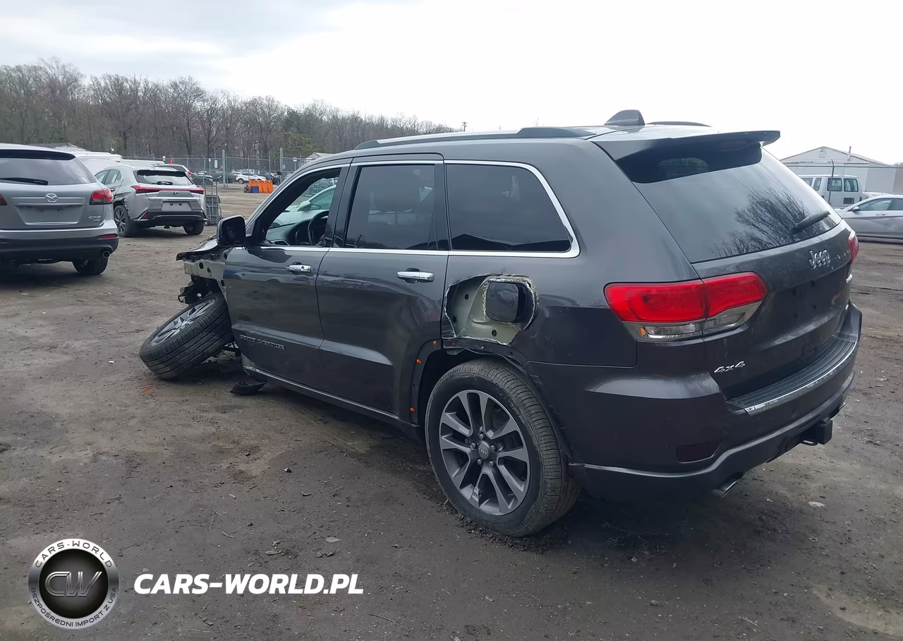 2018 Jeep Grand Cherokee Overland 4X4 VIN:1C4RJFCG9JC356141 - 3