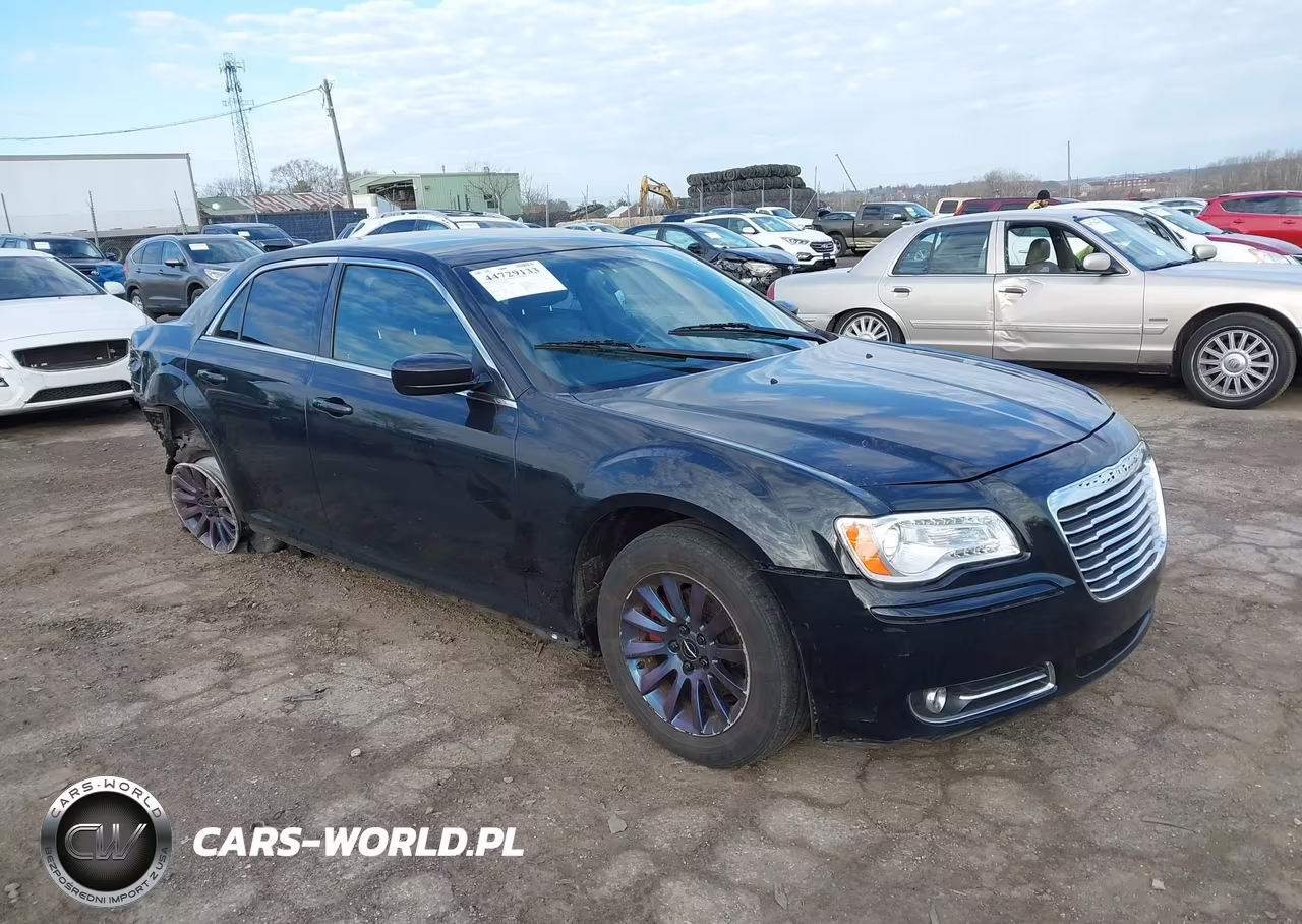 2014 Chrysler 300 – zdjęcie 1 z 17