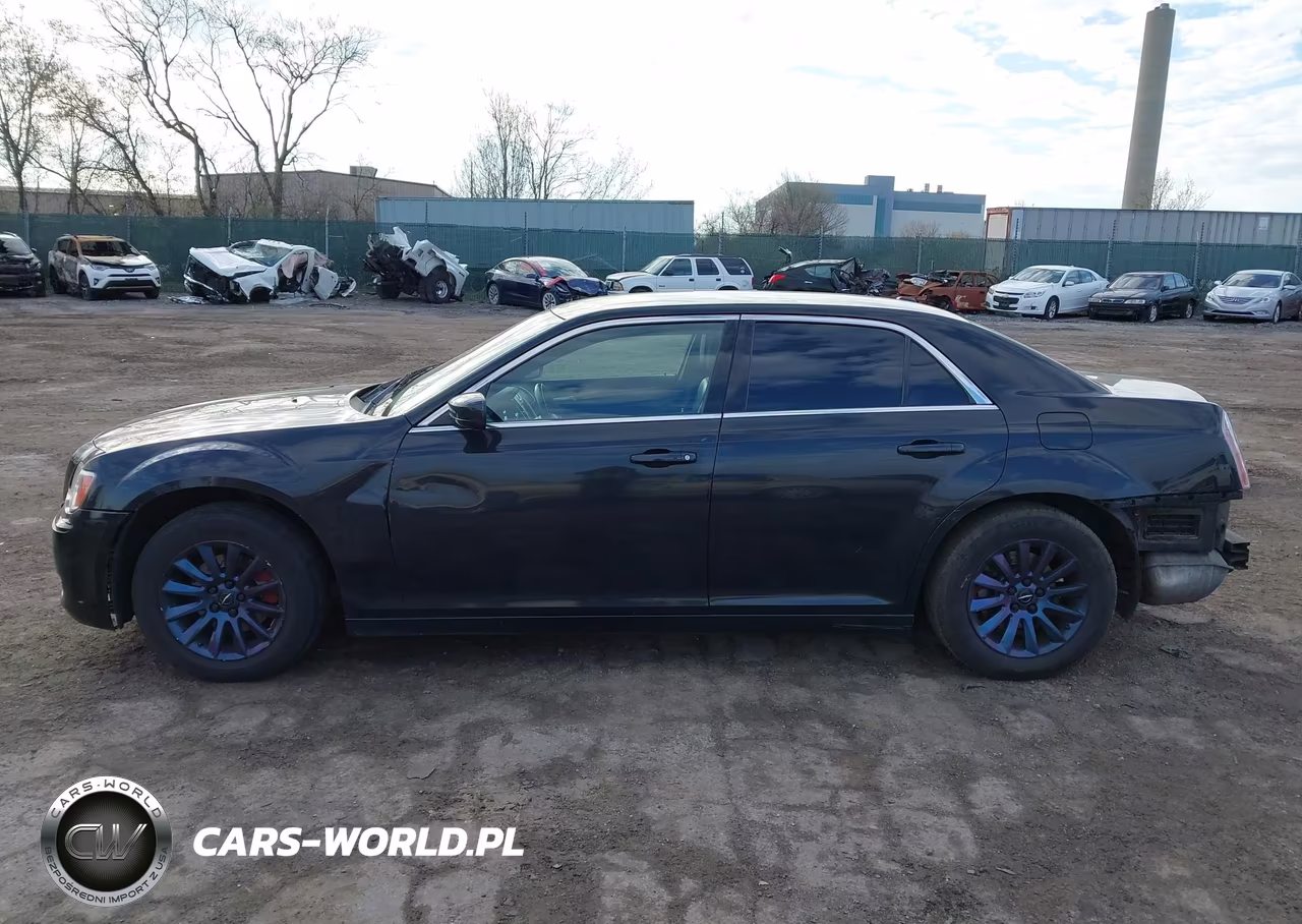 2014 Chrysler 300 VIN:2C3CCAAG2EH136093 - 15