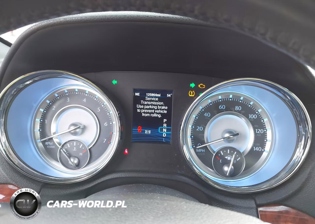 2014 Chrysler 300 VIN:2C3CCAAG2EH136093 - 7