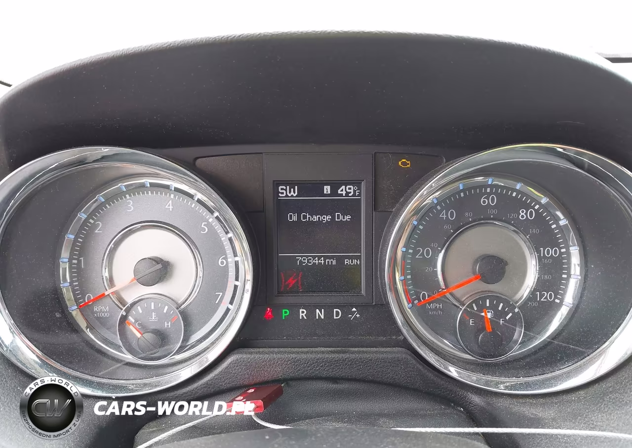 2012 Chrysler Town & Country Touring VIN:2C4RC1BG1CR367885 - 7
