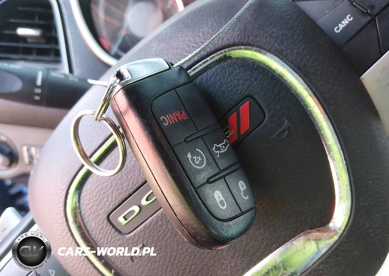 2018 Dodge Challenger Sxt Plus VIN:2C3CDZAG0JH311642 - 11