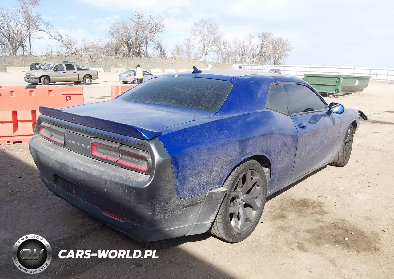 2018 Dodge Challenger Sxt Plus VIN:2C3CDZAG0JH311642 - 4
