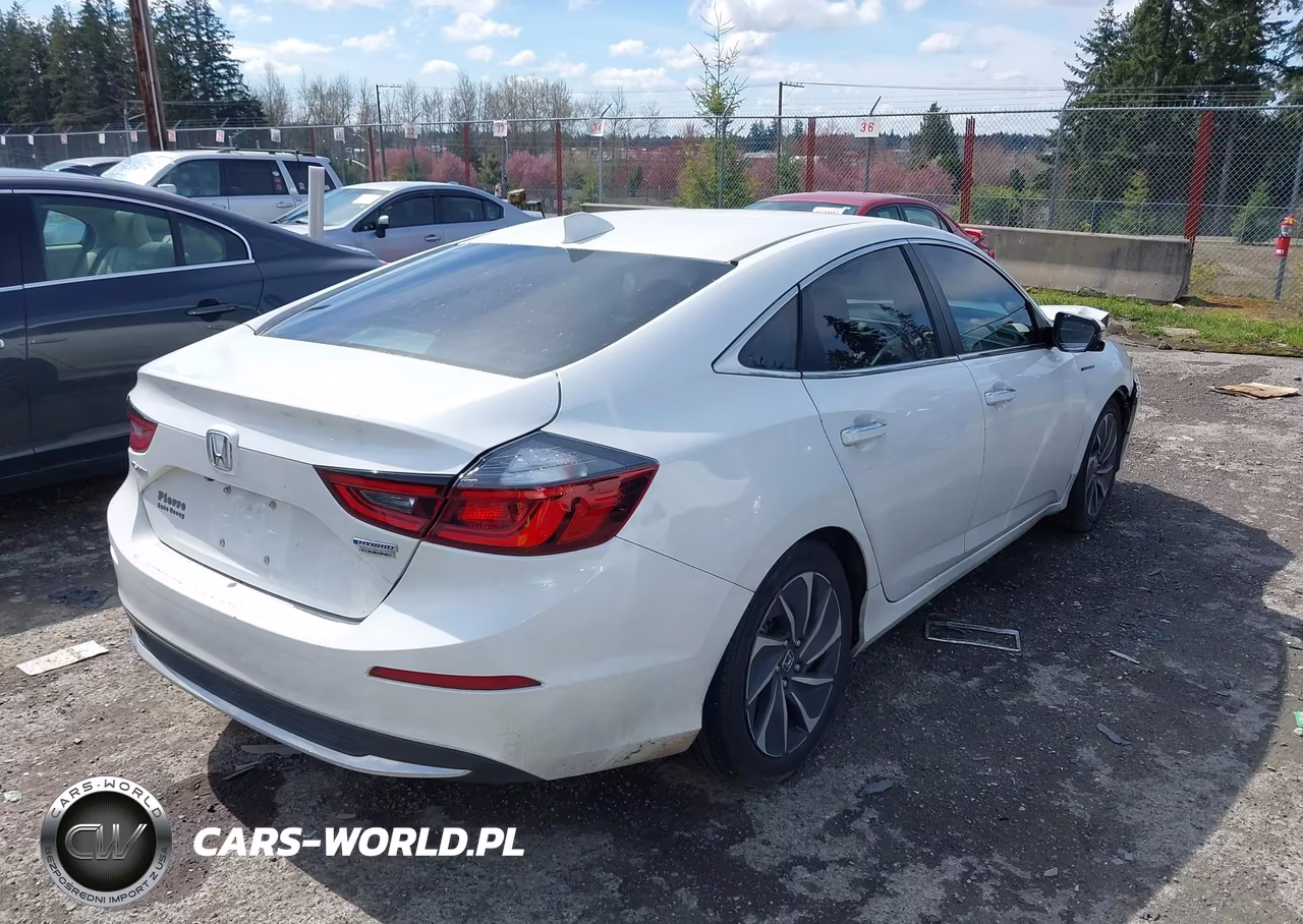 2019 Honda Insight Touring VIN:19XZE4F92KE013929 - 4