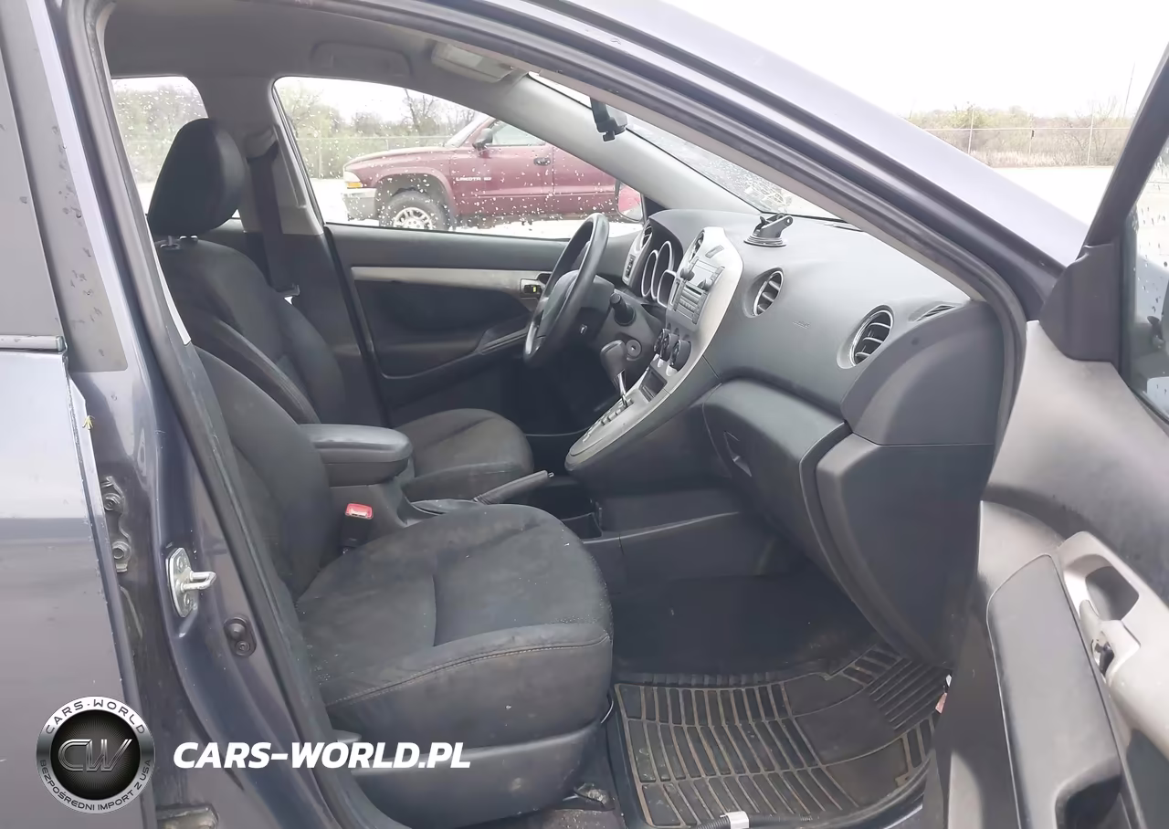 2010 Pontiac Vibe VIN:5Y2SP6E84AZ418032 - 5