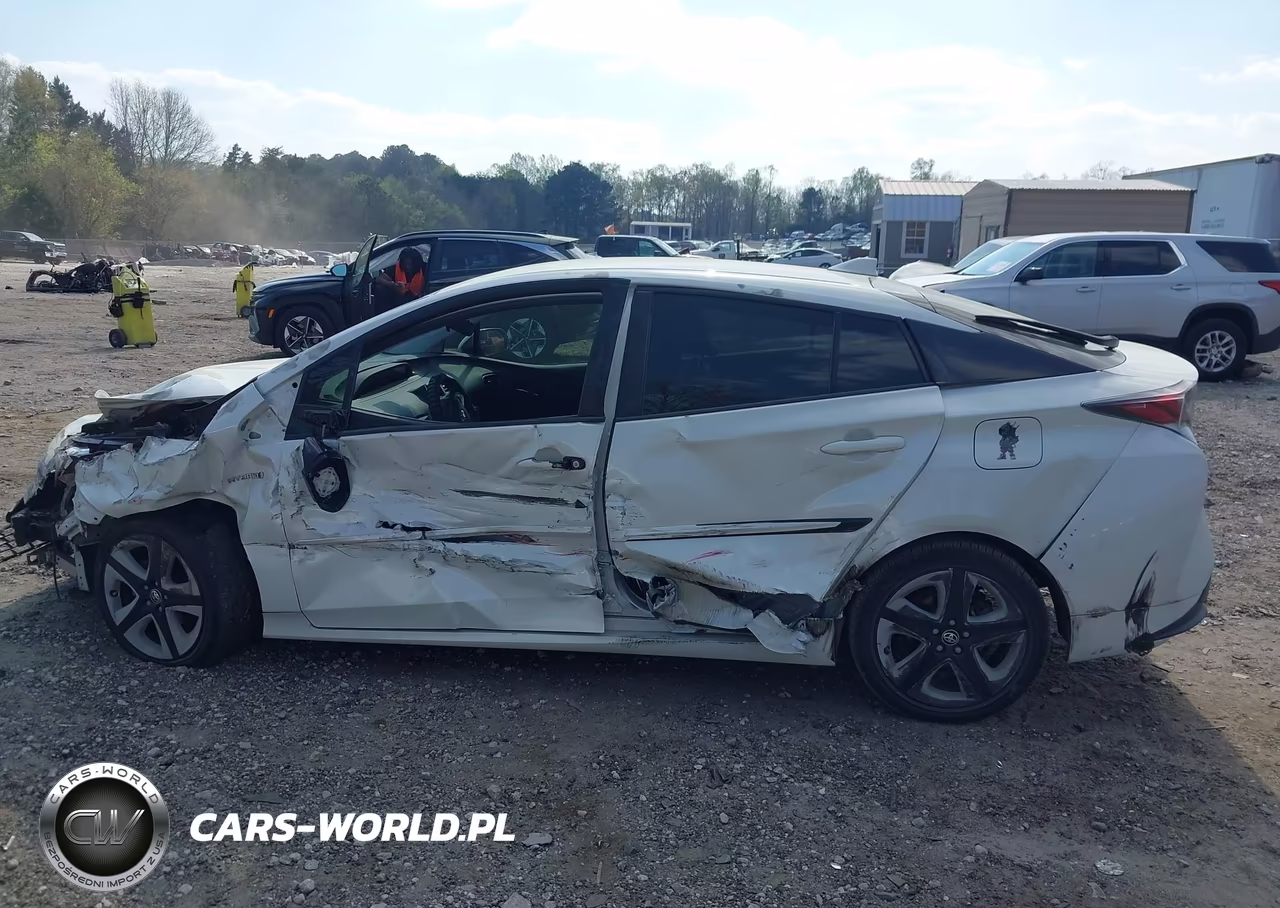 2016 Toyota Prius Three Touring VIN:JTDKARFU6G3018838 - 15