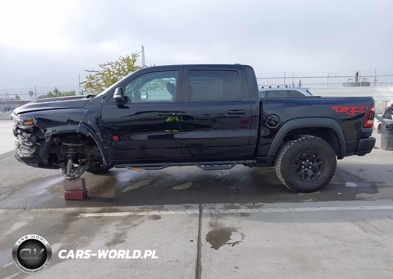 2022 Ram 1500 Classic Express VIN:1C6SRFU9XNN325671 - 15