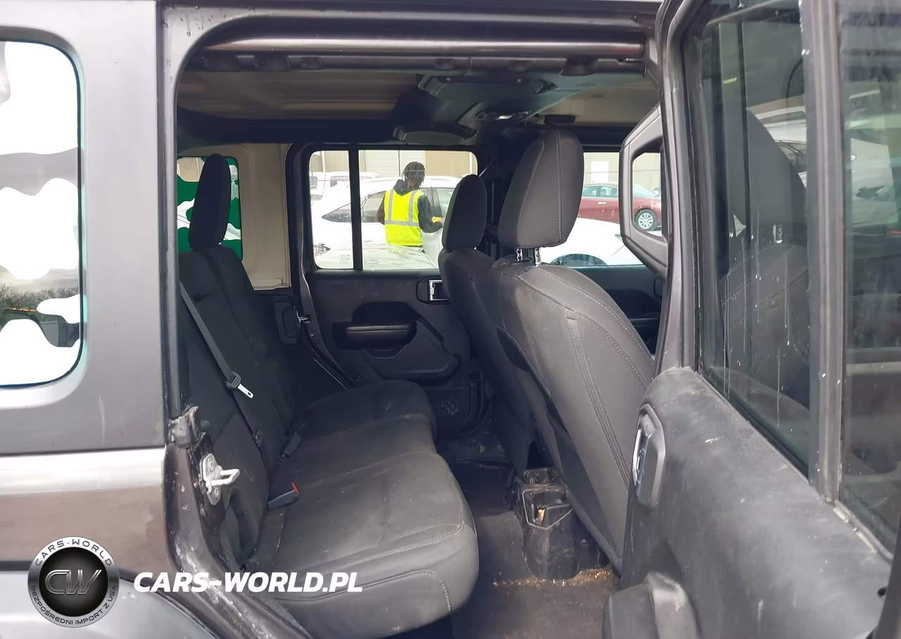 2018 Jeep Wrangler Unlimited Sport S 4X4 VIN:1C4HJXDN2JW206109 - 8