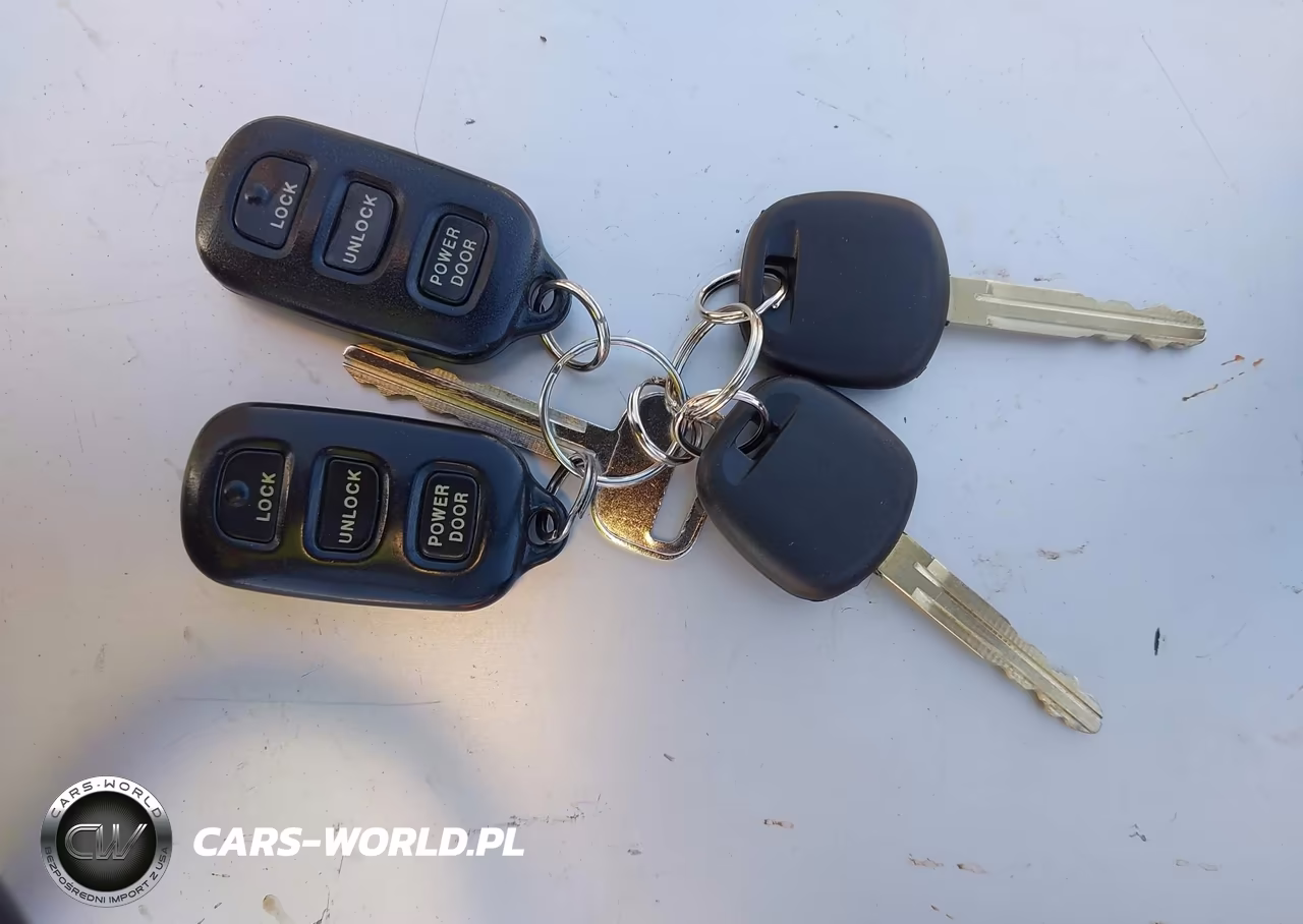 2000 Toyota Sienna Le VIN:4T3ZF13C6YU257768 - 11