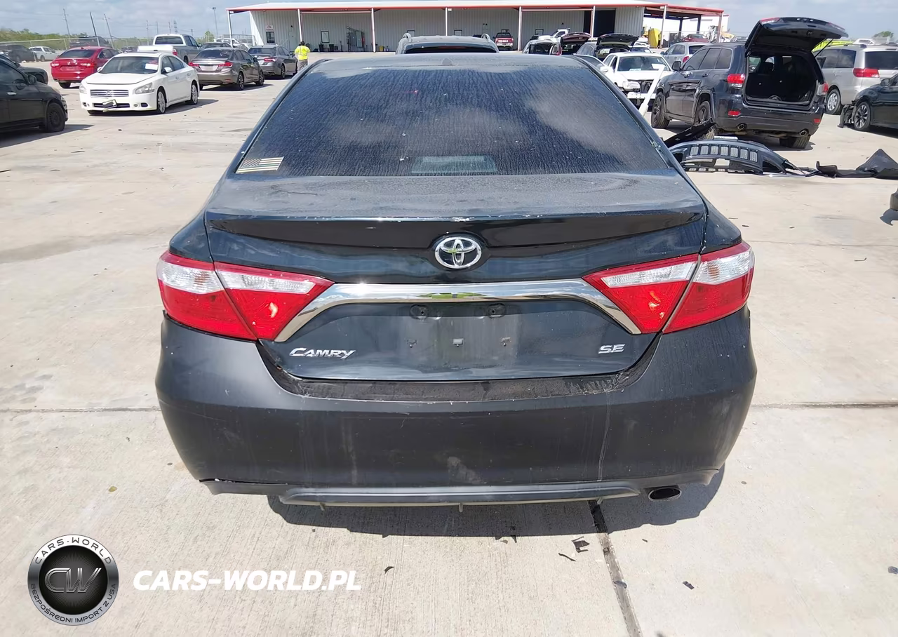 2017 Toyota Camry Se VIN:4T1BF1FK9HU319967 - 16