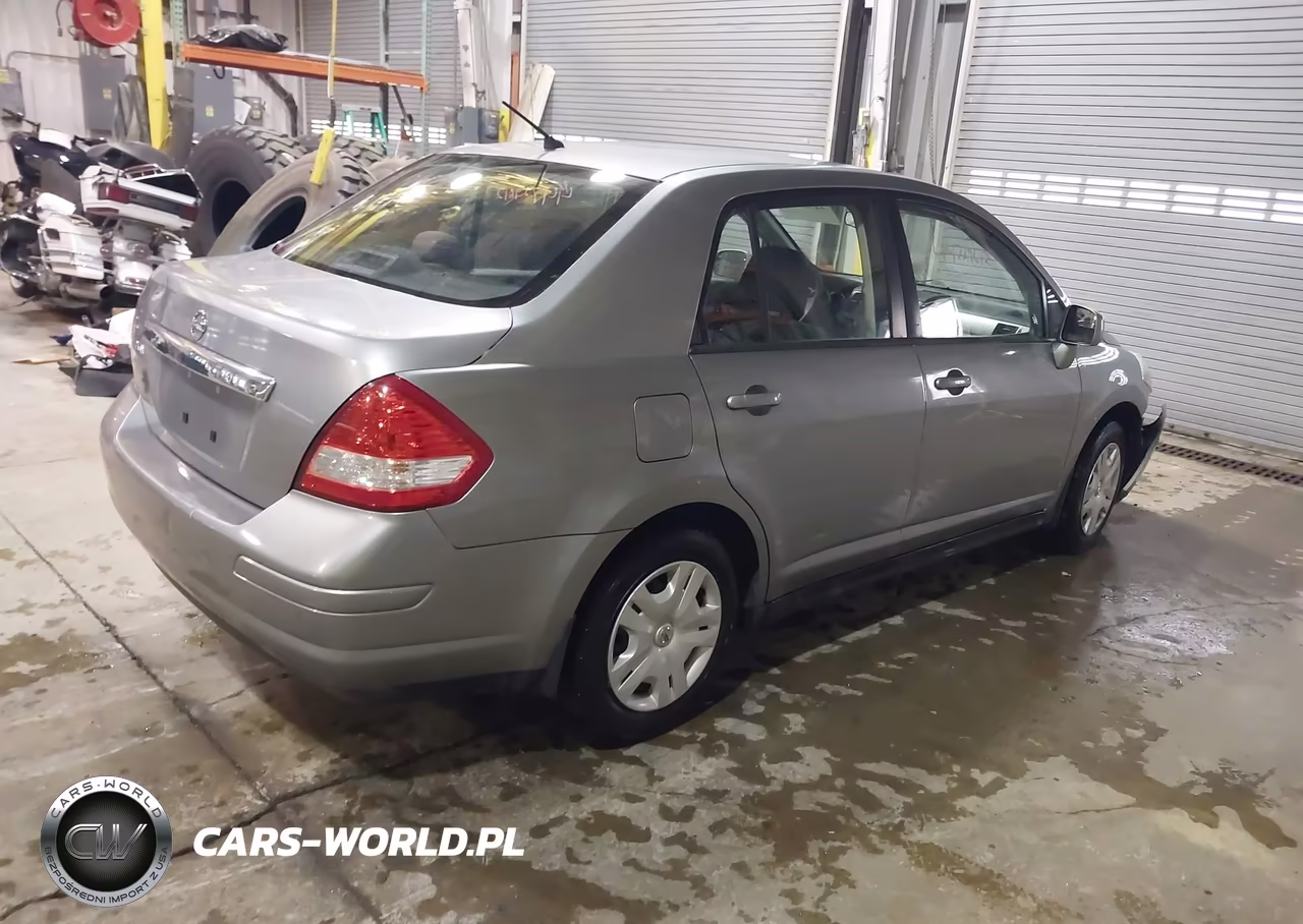 2011 Nissan Versa 1.8S VIN:3N1BC1AP5BL381094 - 4