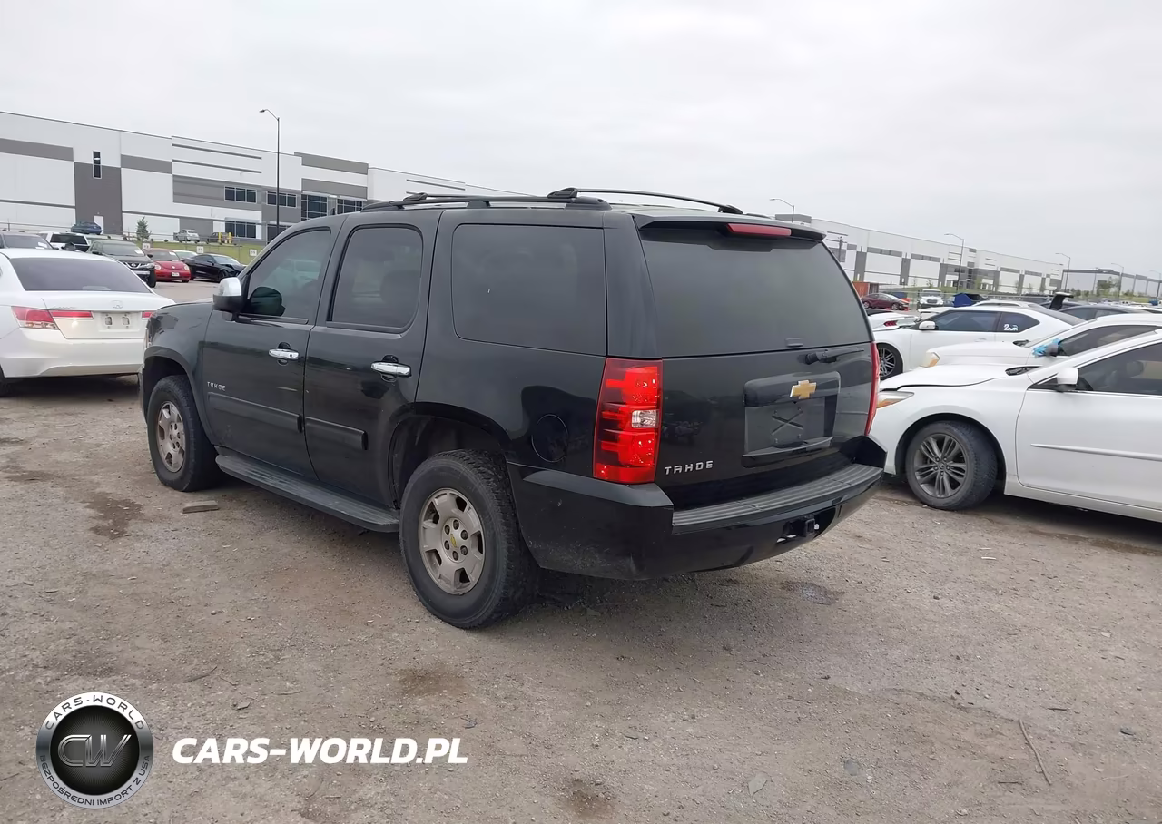 2013 Chevrolet Tahoe Ls VIN:1GNSCAE05DR234139 - 3