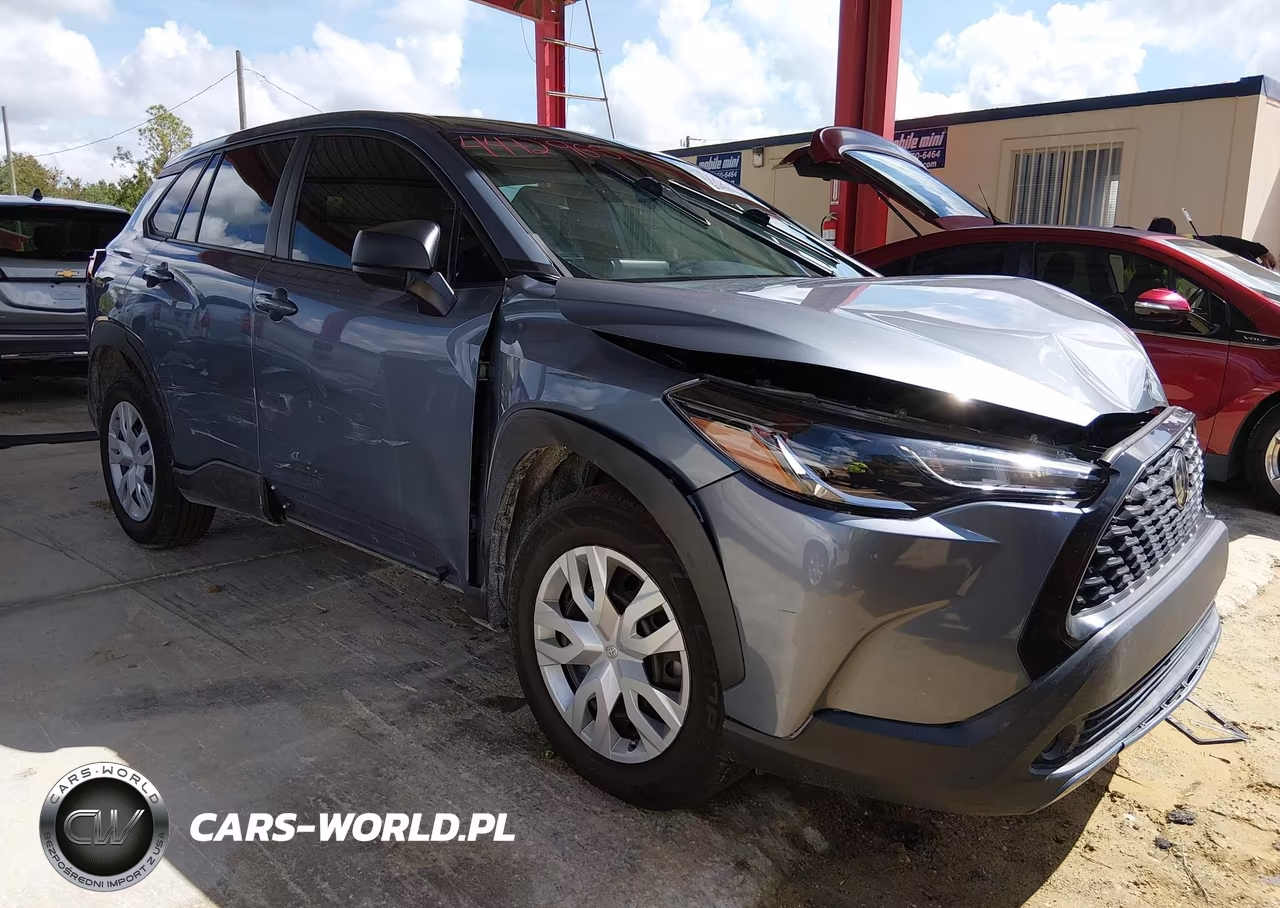 2022 Toyota Corolla Cross L VIN:7MUAAABG4NV017606 - 17