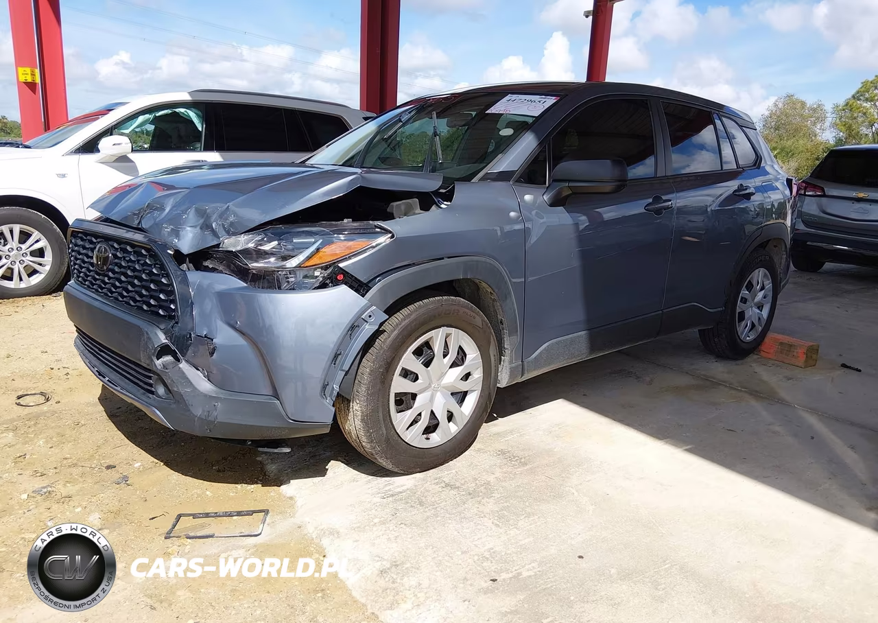 2022 Toyota Corolla Cross L VIN:7MUAAABG4NV017606 - 2