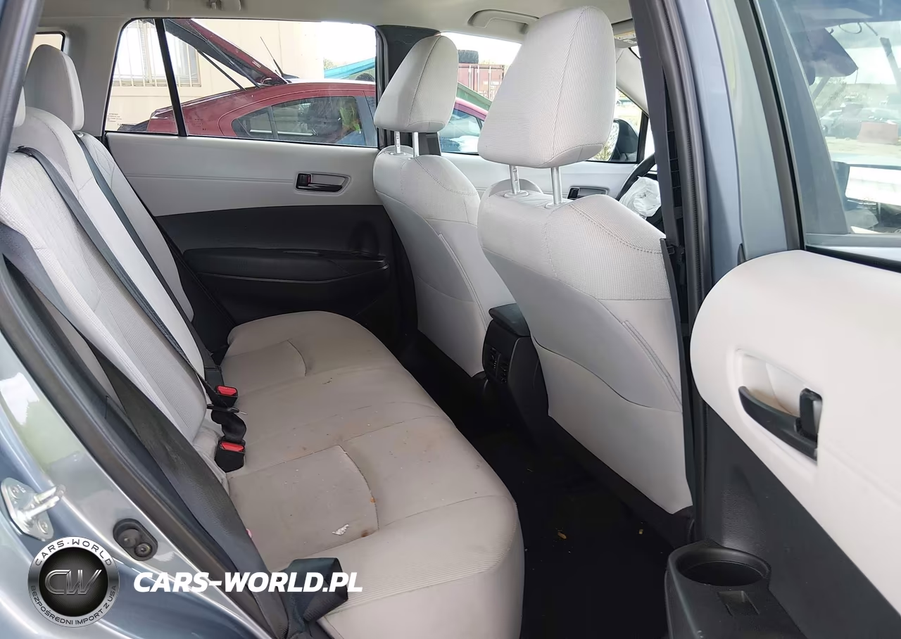 2022 Toyota Corolla Cross L VIN:7MUAAABG4NV017606 - 8