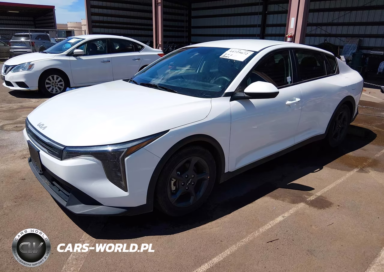 2025 Kia K4 Lxs VIN:3KPFT4DE8SE084092 - 2