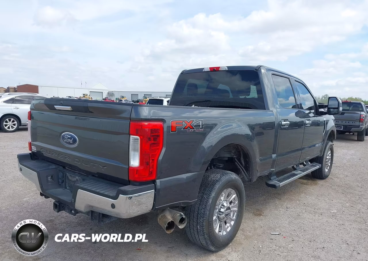2019 Ford F-250 Xlt VIN:1FT7W2BTXKEC77566 - 4
