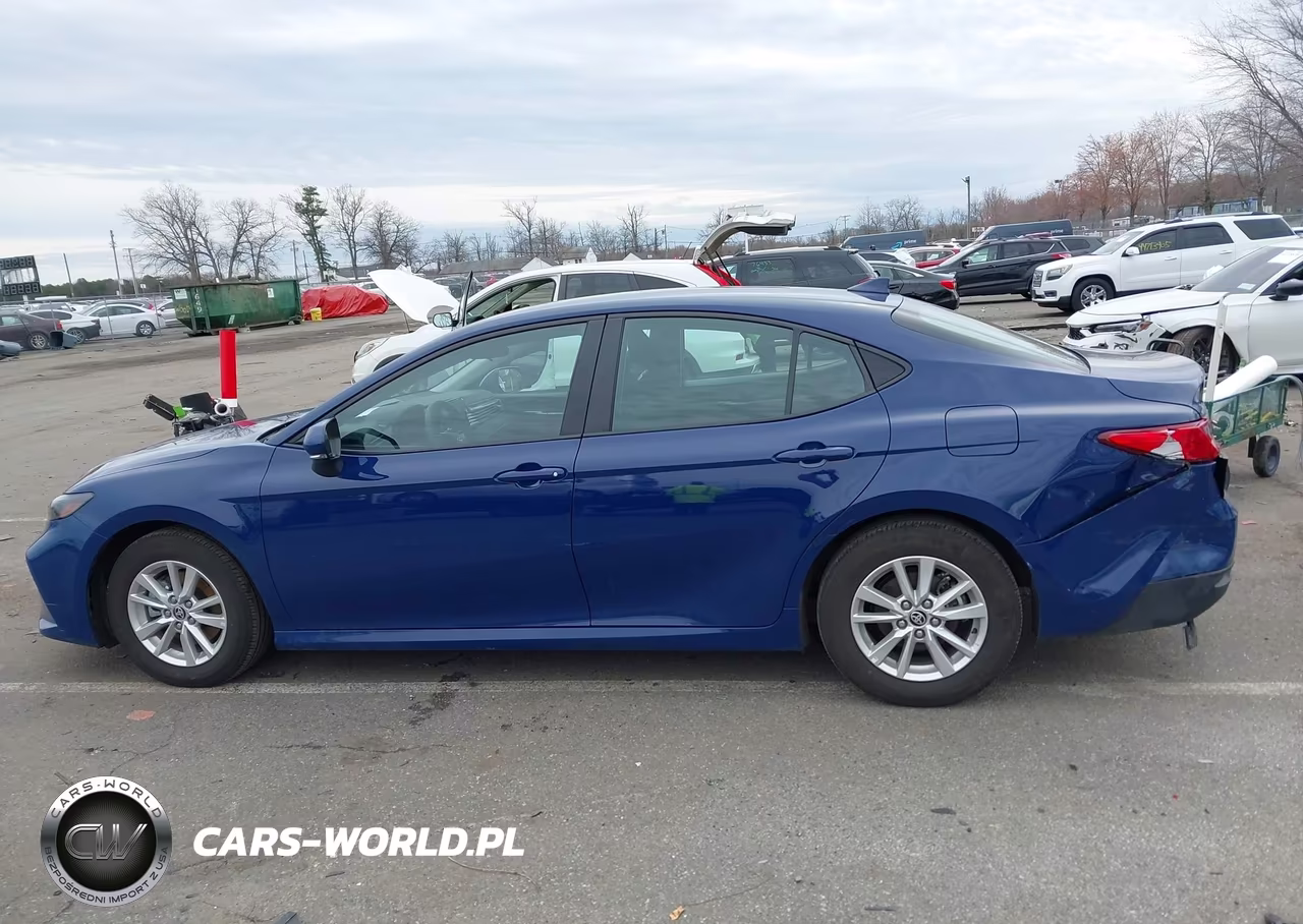 2025 Toyota Camry Le VIN:4T1DAACK6SU049387 - 14