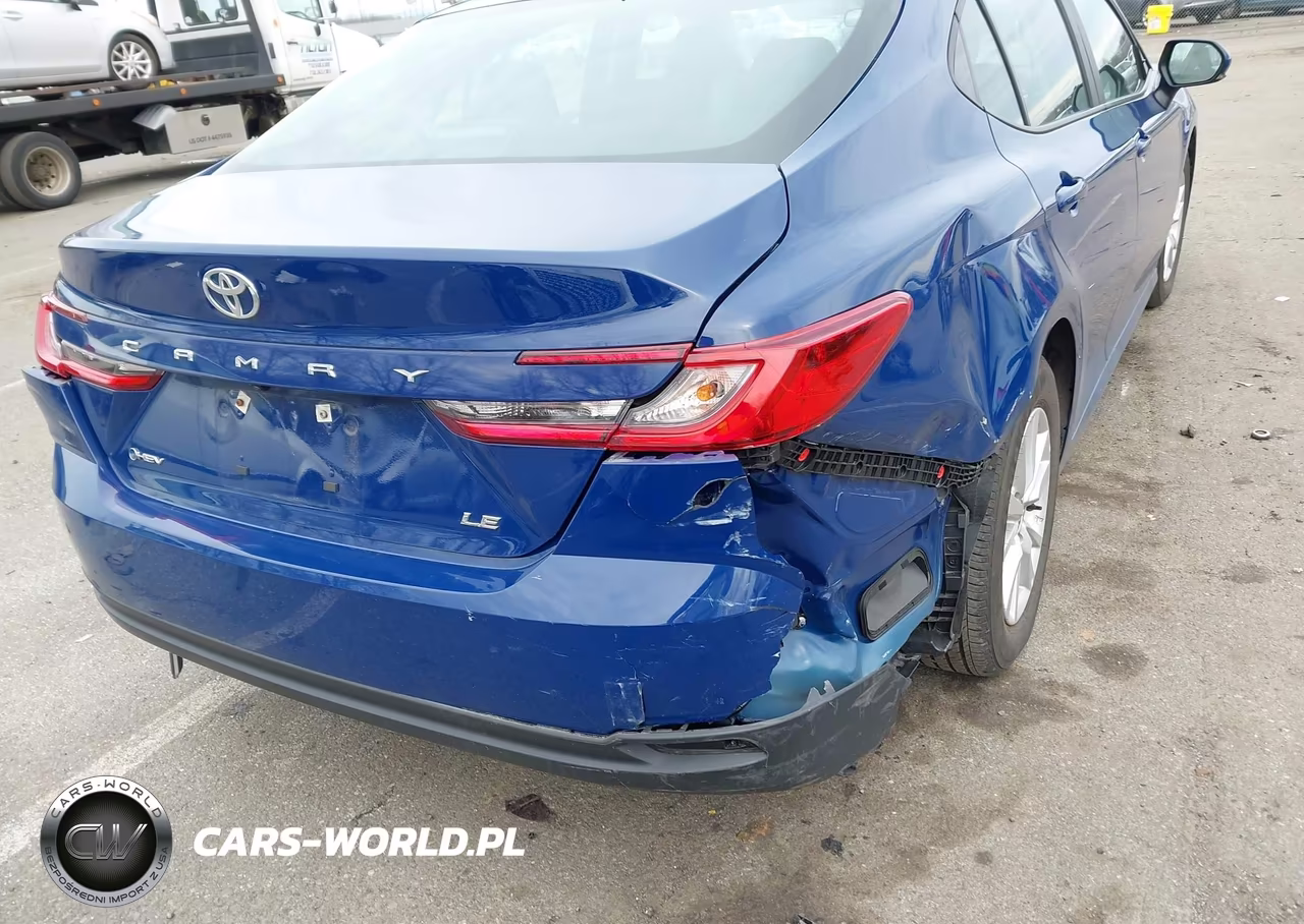2025 Toyota Camry Le VIN:4T1DAACK6SU049387 - 17