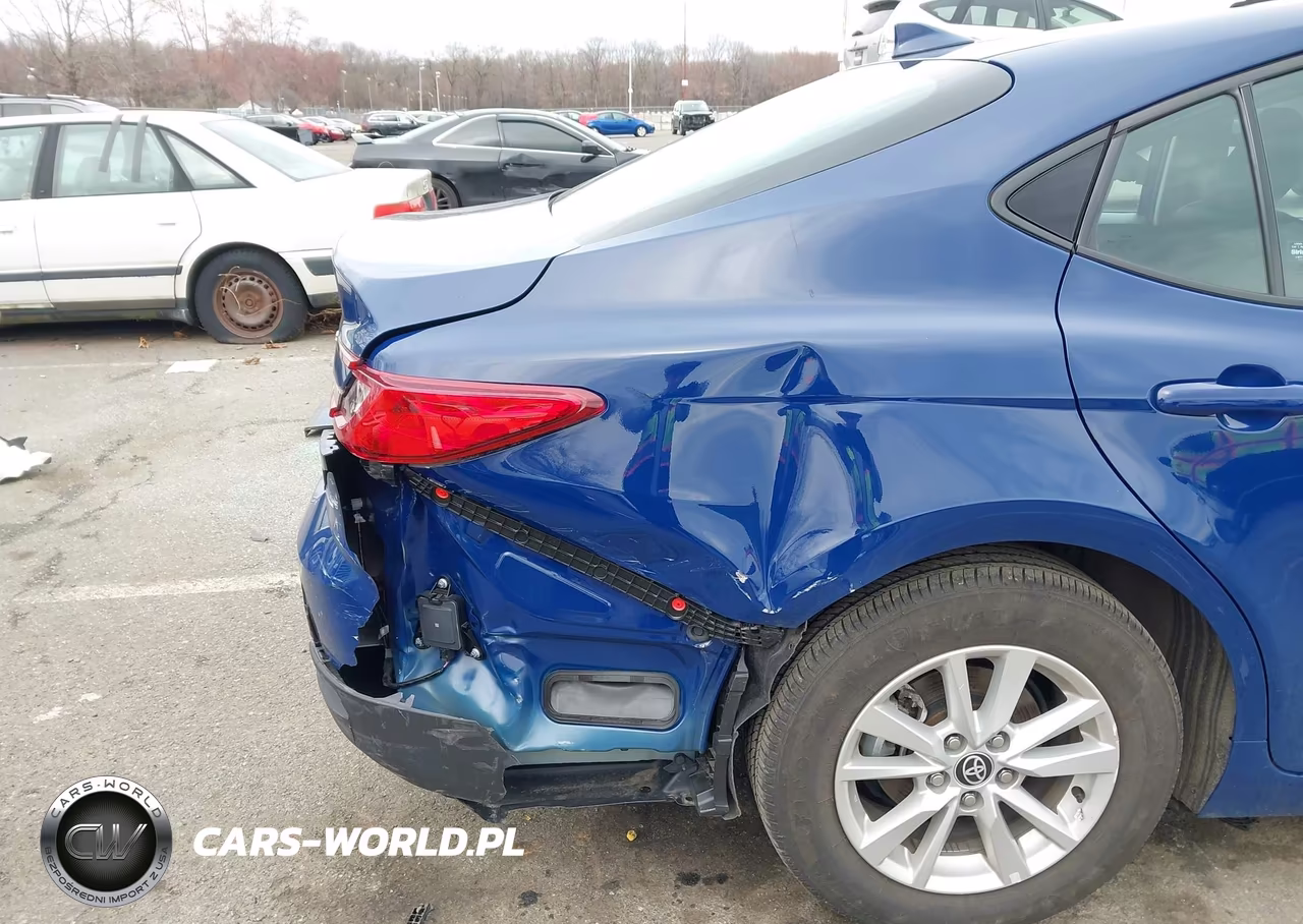 2025 Toyota Camry Le VIN:4T1DAACK6SU049387 - 6