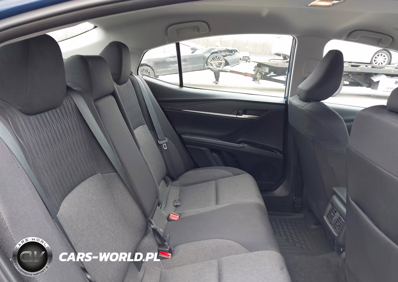 2025 Toyota Camry Le VIN:4T1DAACK6SU049387 - 8