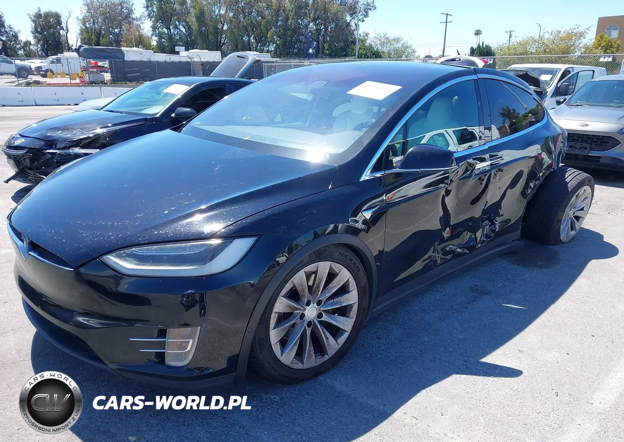 2017 Tesla Model X 100D-75D-90D VIN:5YJXCAE25HF055739 - 2