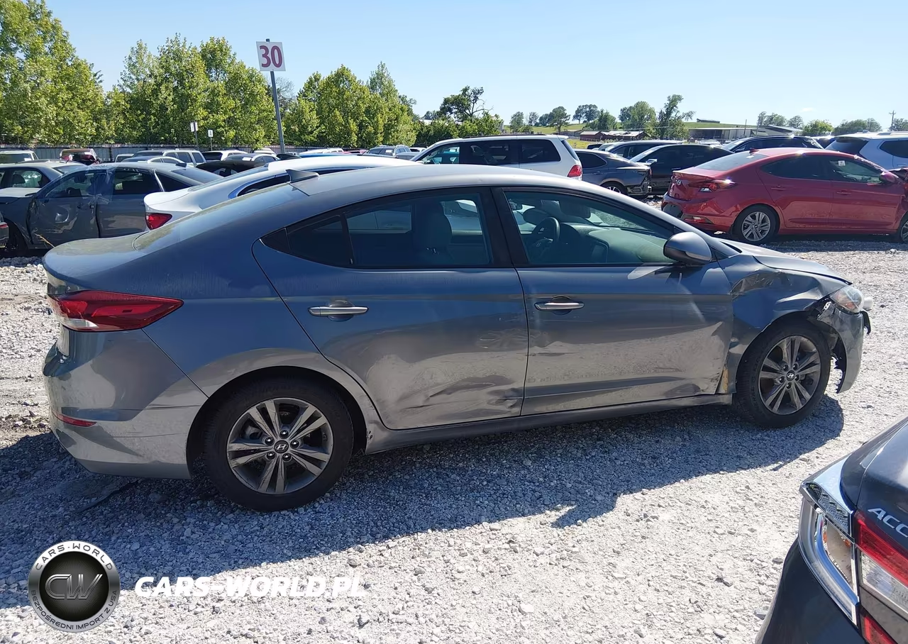 2018 Hyundai Elantra Sel VIN:5NPD84LF4JH254932 - 13
