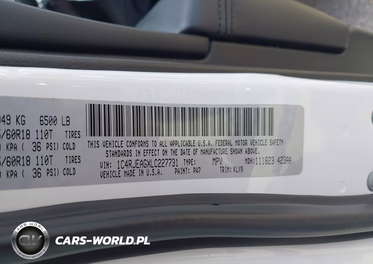 2020 Jeep Grand Cherokee Laredo E 4X2 VIN:1C4RJEAGXLC227731 - 9