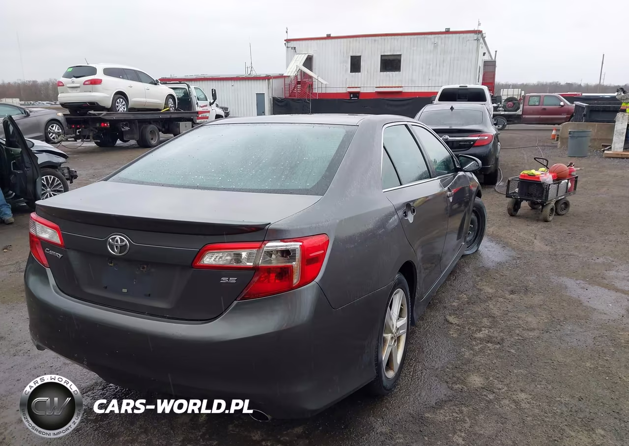 2013 Toyota Camry Se VIN:4T1BF1FK5DU269188 - 4