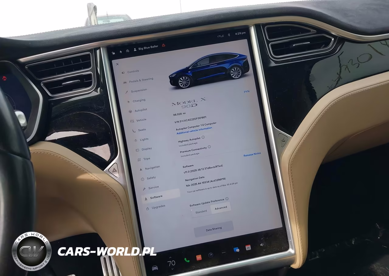 2016 Tesla Model X VIN:5YJXCAE22GF001801 - 18
