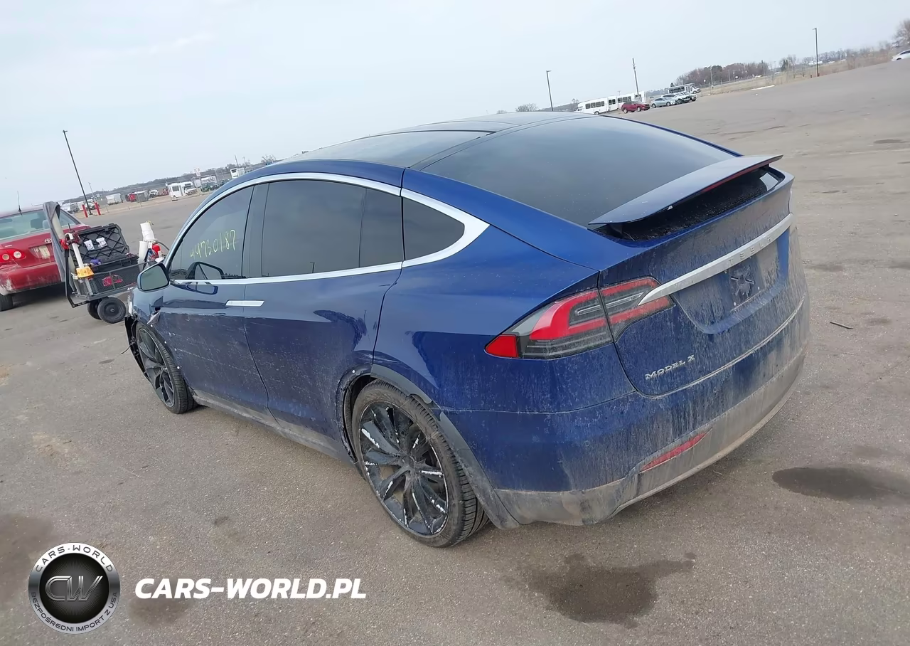 2016 Tesla Model X VIN:5YJXCAE22GF001801 - 3